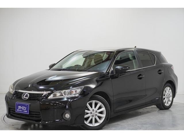 Lexus CT 2013 — фото автомобиля 1