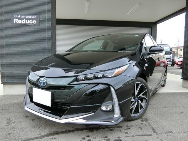 Toyota PRIUS PHV 2017 — фото автомобиля