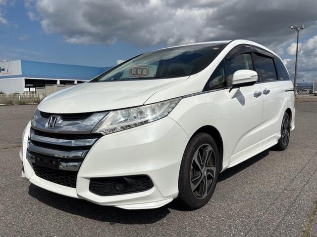 Honda ODYSSEY 2015 — фото автомобиля 1