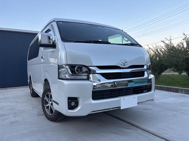 Toyota HIACE WAGON 2026 — фото автомобиля