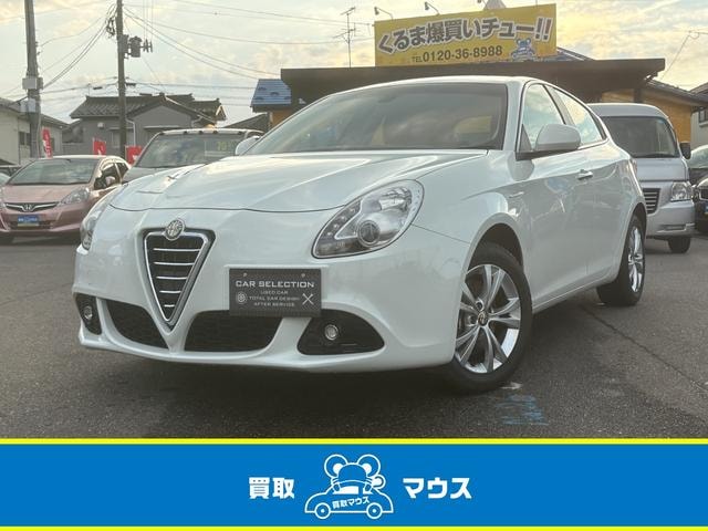 Alfa Romeo GIULIETTA 2012 — фото автомобиля