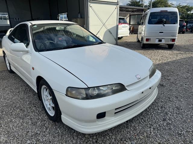 Honda INTEGRA 1996 — фото автомобиля 1