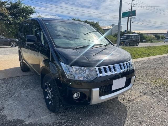 Mitsubishi DELICA D:5 2018 — фото автомобиля