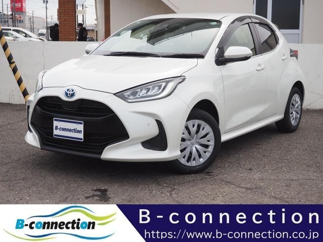 Toyota YARIS 2021 — фото автомобиля