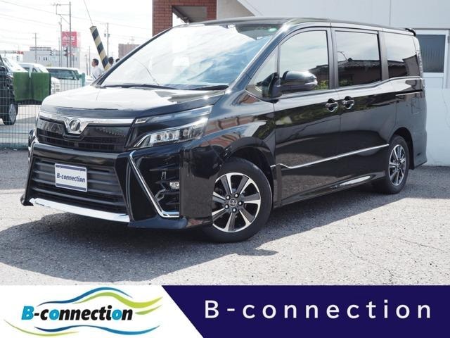 Toyota VOXY 2017 — фото автомобиля 1