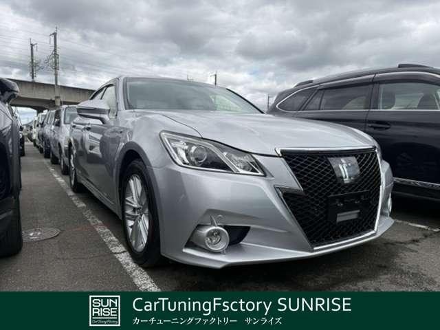 Toyota CROWN HYBRID 2013 — фото автомобиля