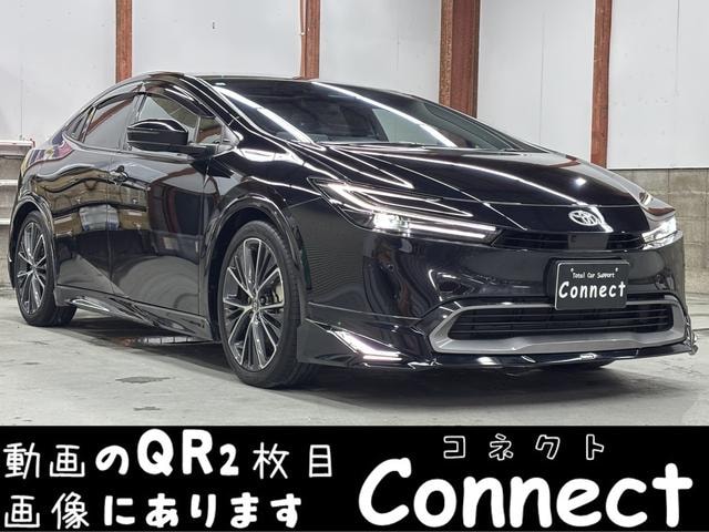 Toyota PRIUS 2023 — фото автомобиля