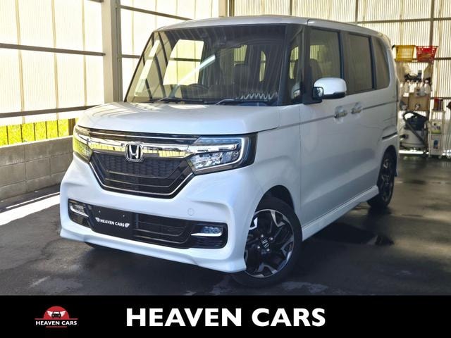 Honda N-BOX CUSTOM 2017 — фото автомобиля 1