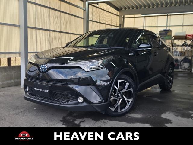 Toyota C-HR 2017 — фото автомобиля 1