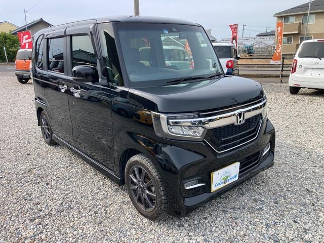 Honda N-BOX CUSTOM 2017 — фото автомобиля 1