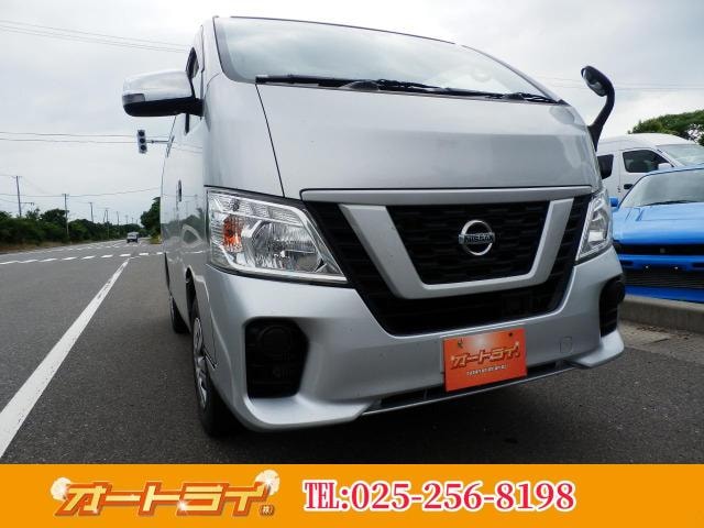 Nissan NV350CARAVAN VAN 2019 — фото автомобиля