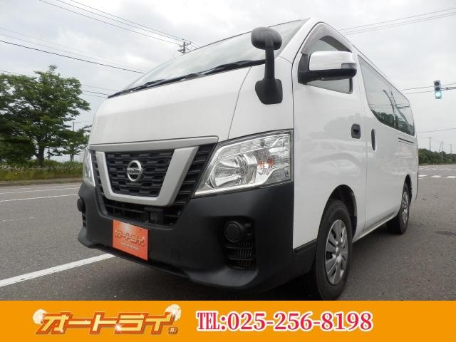 Nissan NV350CARAVAN VAN 2018 — фото автомобиля