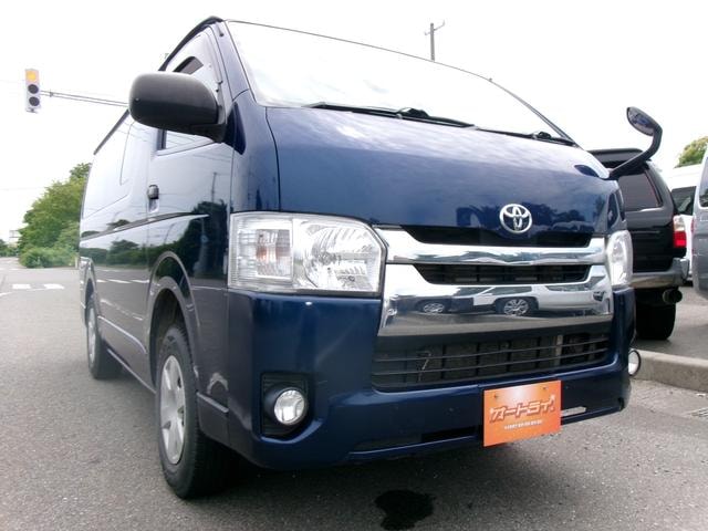 Toyota HIACE VAN 2016 — фото автомобиля 1