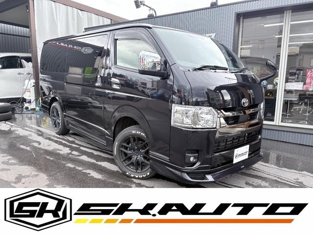 Toyota HIACE VAN 2024 — фото автомобиля