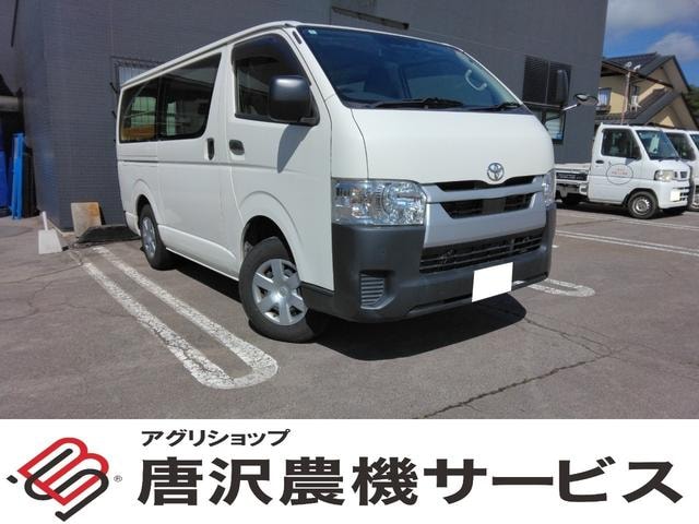 Toyota HIACE VAN 2022 — фото автомобиля 1