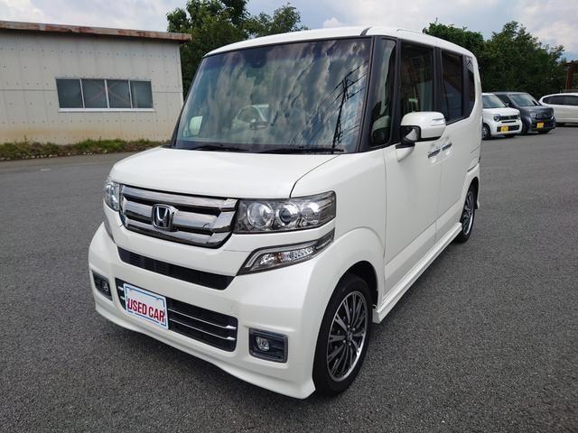 Honda N-BOX CUSTOM 2015 — фото автомобиля 1