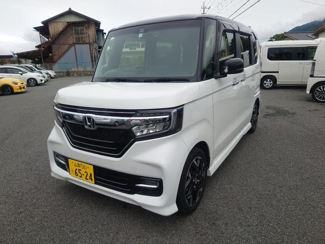 Honda N-BOX CUSTOM 2019 — фото автомобиля 1