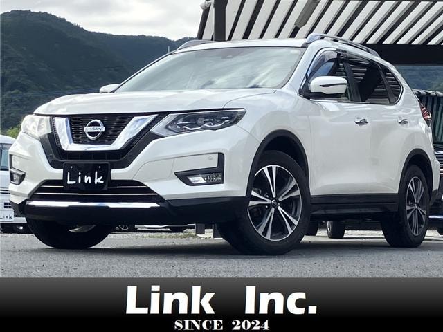 Nissan X-TRAIL 2017 — фото автомобиля 1