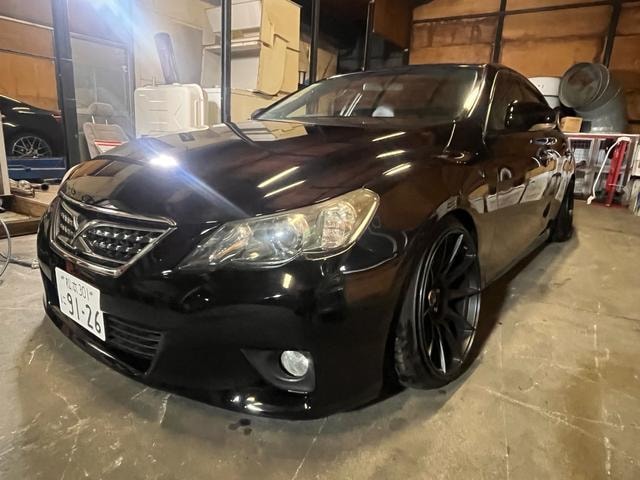 Toyota MARK X 2011 — фото автомобиля 1