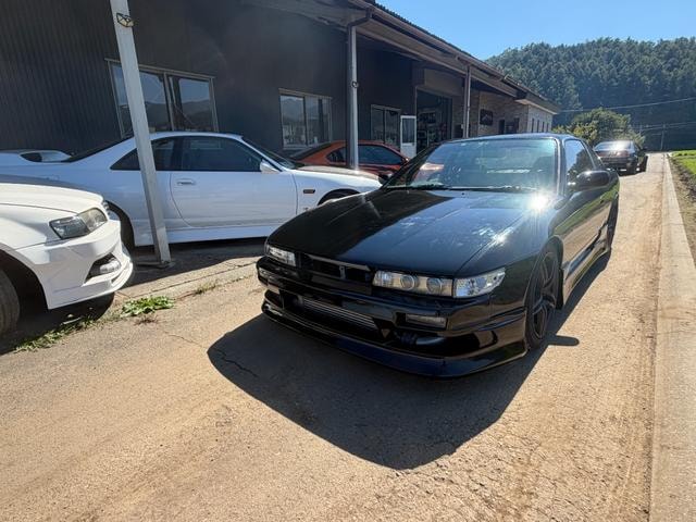 Nissan SILVIA 1991 — фото автомобиля 1