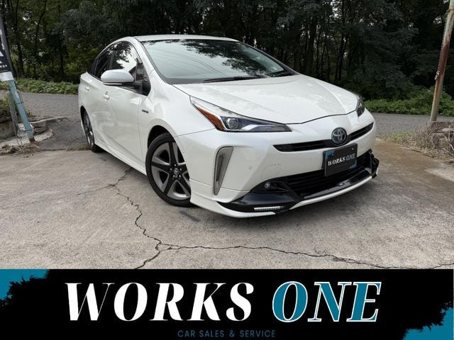 Toyota PRIUS 2019 — фото автомобиля 1