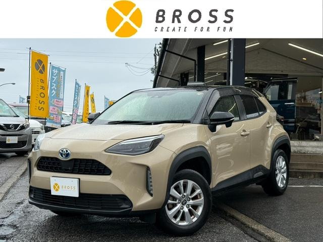 Toyota YARIS CROSS 2022 — фото автомобиля