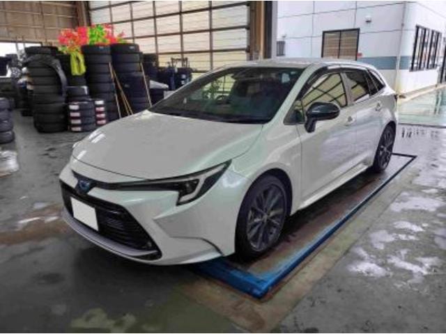 Toyota COROLLA TOURING 2023 — фото автомобиля