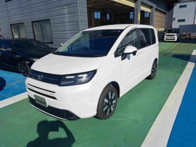 Honda FREED 2026 — фото автомобиля 1