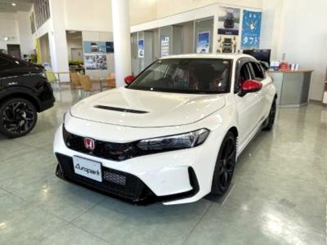 Honda CIVIC 2025 — фото автомобиля 1