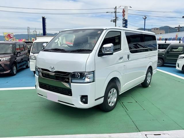 Toyota HIACE VAN 2026 — фото автомобиля 1