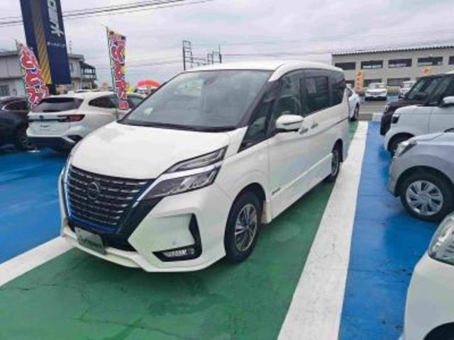 Nissan SERENA 2022 — фото автомобиля 1