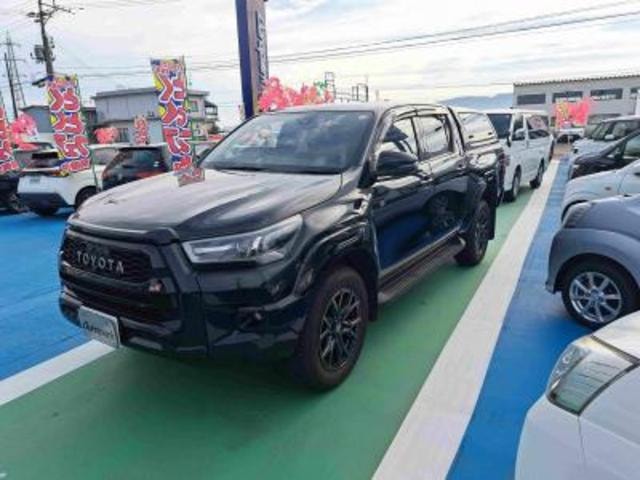 Toyota HILUX 2023 — фото автомобиля 1