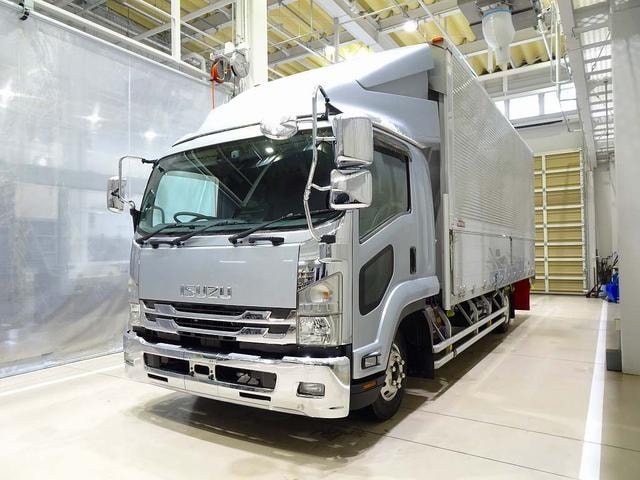 Isuzu FORWARD 2018 — фото автомобиля 1
