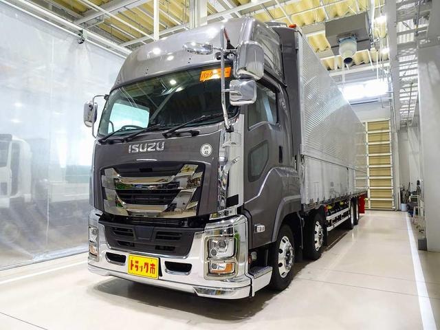 Isuzu GIGA 2023 — фото автомобиля