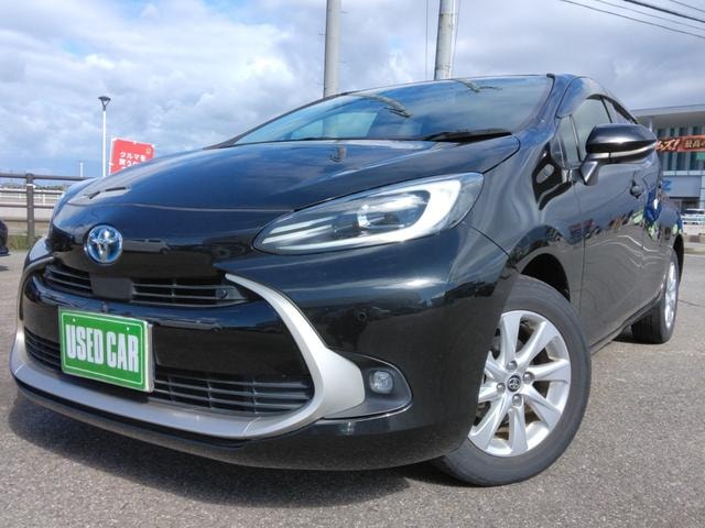 Toyota AQUA 2022 — фото автомобиля 1