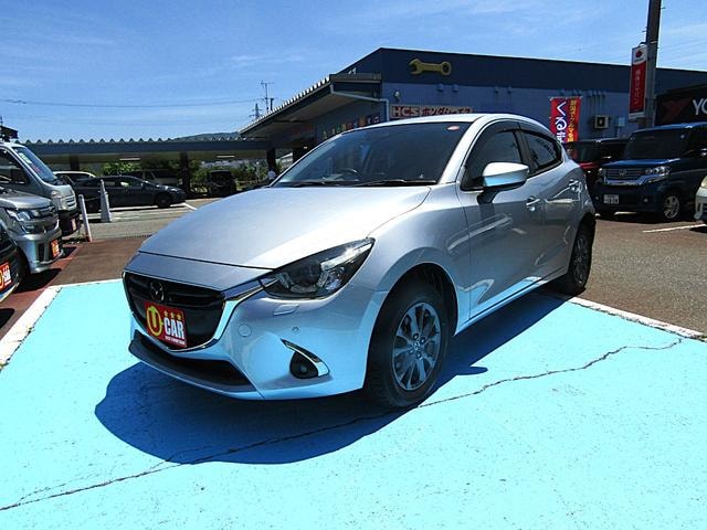 Mazda DEMIO 2018 — фото автомобиля 1