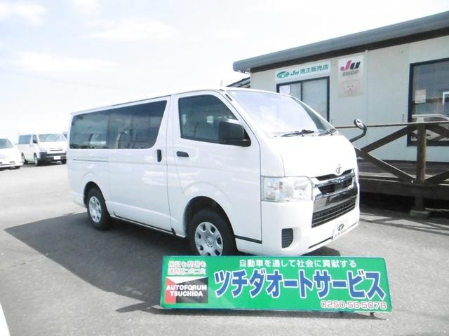 Toyota HIACE VAN 2022 — фото автомобиля 1