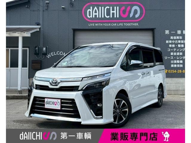 Toyota VOXY 2021 — фото автомобиля 1
