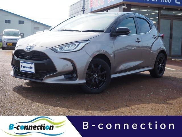 Toyota YARIS 2020 — фото автомобиля
