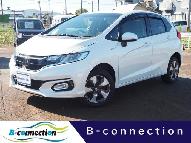 Honda FIT HYBRID 2018 — фото автомобиля 1