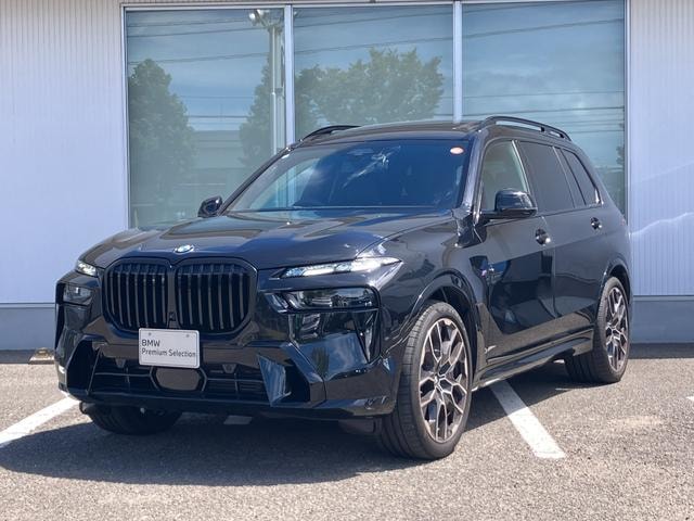 Bmw X7 2024 — фото автомобиля 1