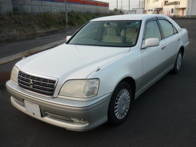 Toyota CROWN 2002 — фото автомобиля 1