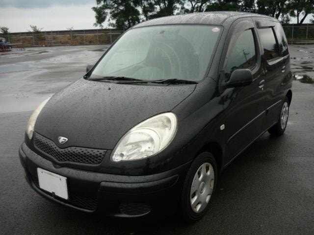 Toyota FUNCARGO 2002 — фото автомобиля 1