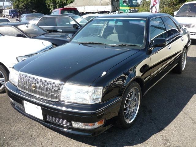 Toyota CROWN 1998 — фото автомобиля 1