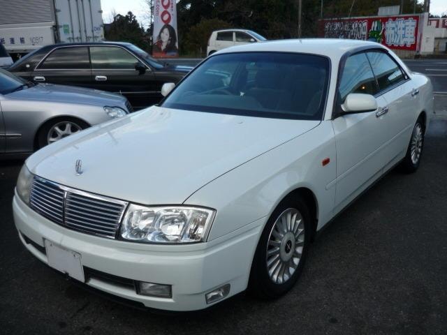 Nissan CEDRIC 1999 — фото автомобиля 1