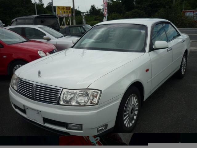 Nissan CEDRIC 2000 — фото автомобиля 1