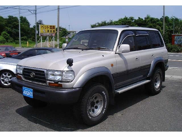 Toyota LAND CRUISER 80 1996 — фото автомобиля