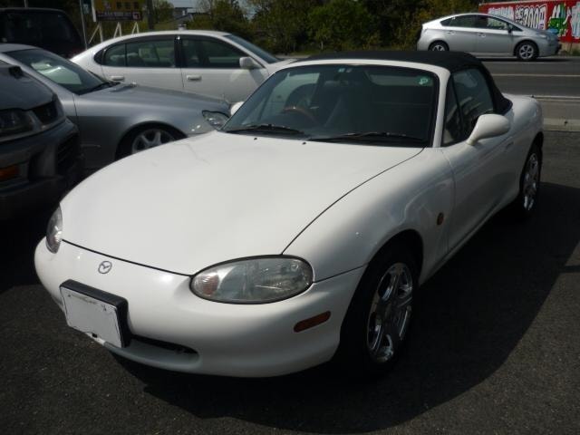 Mazda ROADSTER 1999 — фото автомобиля 1