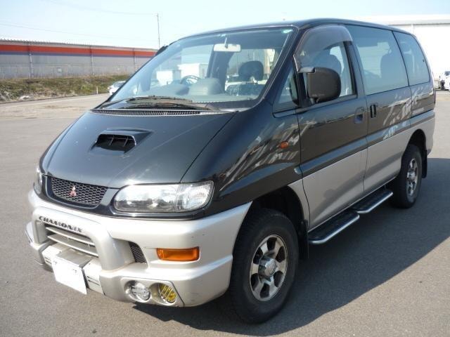 Mitsubishi DELICA SPACE GEAR 1997 — фото автомобиля