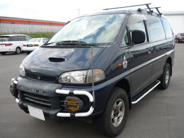 Mitsubishi DELICA SPACE GEAR 1996 — фото автомобиля